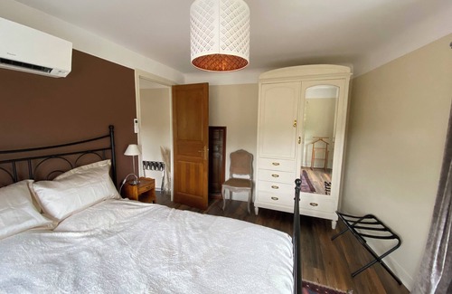 Fleury-en-Biere Maison | Logement Indépendant Dans Maison de Campagne