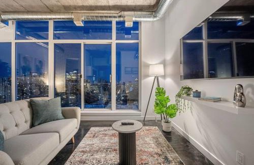 Connaught Appartement | Studio Just Steps from Stampede Park, Luxury Living