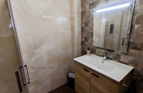 Ademuz Appartement | Studio 'La Bodega' with Wi-Fi