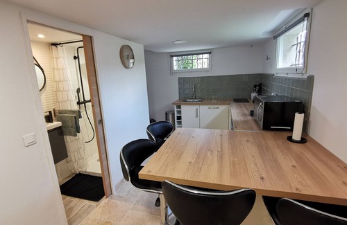 Saint-Etienne-du-Gres Appartement | Studio La Casita