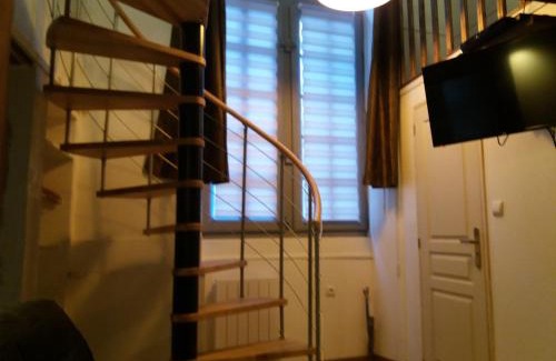 Limoux Appartement | Studio la Nuit au Coeur de ville