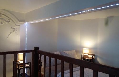 Limoux Appartement | Studio la Nuit au Coeur de ville