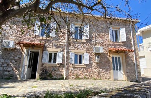 Monemvasia Appartement | Studio Lakis Barbajonn's Stone House