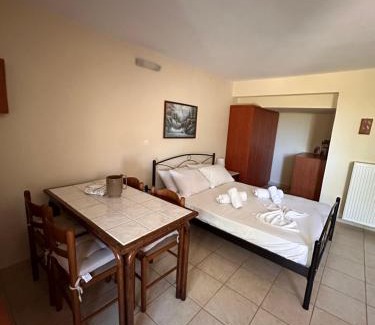 Monemvasia Appartement | Studio Lakis Barbajonn's Stone House