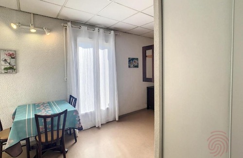 Lamalou-les-Bains Appartement | Studio Lamalou-les-Bains, 1 pièce, 2 personnes - FR-1-451-64