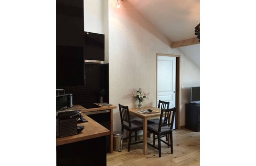 Bailly Appartement | Studio LILAS, capacité 4 personnes