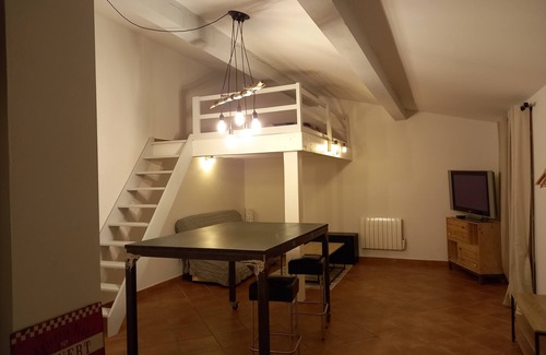 Bouillargues Appartement | Studio Loft Avec Terrasse et Jardin Dans Exploitation Vititcole