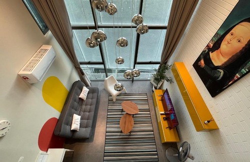 Damansara Perdana Appartement | Studio Loft Empire Damansara Free WiFi & Parking