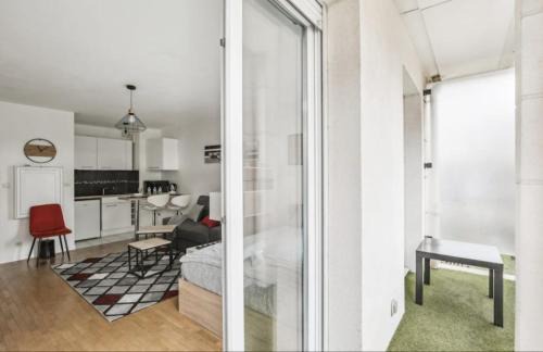 Carrieres-sous-Poissy Appartement | Studio Lumineux et confortable parking
