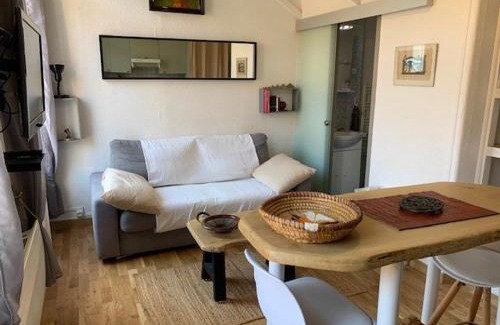Amelie-les-Bains-Palalda Appartement | Studio Mezzanine 20m², 2 pers, Parking, Ascenseur, Amélie-les-Bains - FR-1-703-150