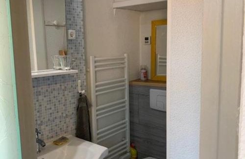 Amelie-les-Bains-Palalda Appartement | Studio Mezzanine 20m², 2 pers, Parking, Ascenseur, Amélie-les-Bains - FR-1-703-150