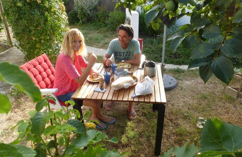 Sagries Appartement | Studio meublé de vacances, très calme dans la nature et de la culture antique et moderne