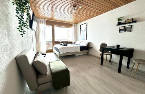 Laax Appartement | Studio mit See- und Bergblick