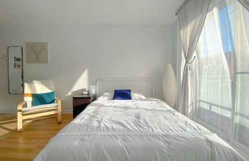 Gay Village Appartement | Studio moderne au cœur de Ville-Marie – près du métro et du Vieux-Montréal