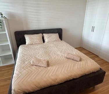 Delemont Appartement | Studio moderne avec parking