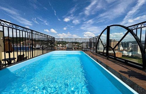 Santa Terezinha Appartement | Studio Moderno c/Piscina e Garagem
