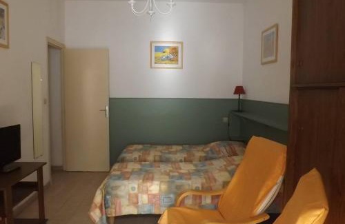 Amelie-les-Bains-Palalda Appartement | Studio n°4 agréable avec terrasse, bien situé