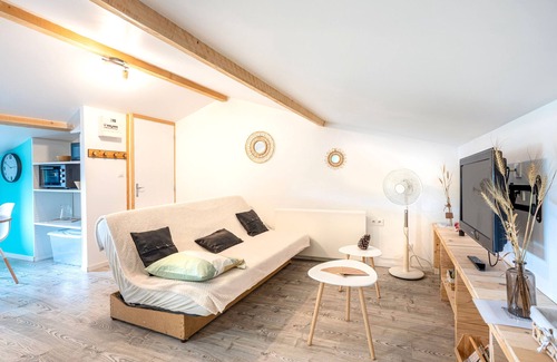Oulmes Appartement | Studio 'Proche Marais Poitevin' avec Wi-Fi