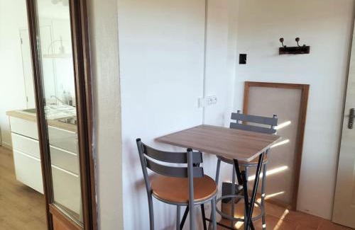 Bressols Appartement | Studio neuf à la campagne