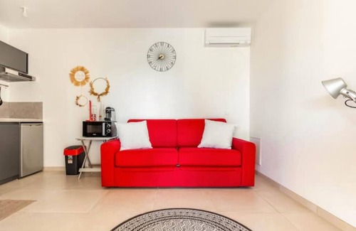 Valergues Appartement | Studio neuf avec accès piscine