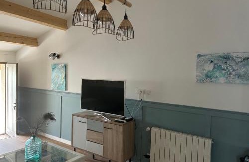 Parignargues Appartement | Studio neuf tout équipé 10 mn de Nîmes et du CHU