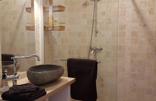 Vauvenargues Appartement | Studio de 30 m² face au chateau de Picasso
