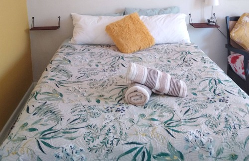 Langebaan Appartement | Studio On Fairway. A Cozy Quaint Studio close to restaurants and main beach.