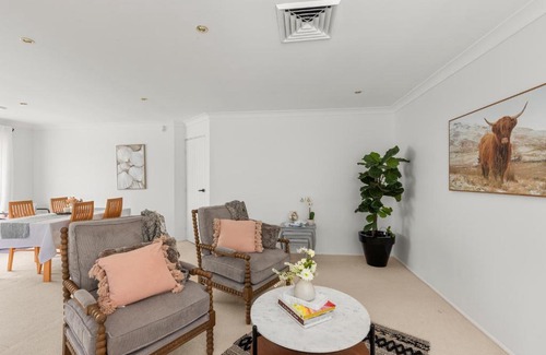 Bomaderry Maison | studio on Jasmine