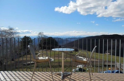 Castel San Pietro Appartement | Studio sur le Mont Generoso