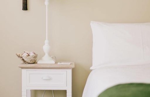 Tairua Maison | Studio on Petley