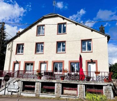 Gien-sur-Cure Appartement | Studio paisible en Morvan