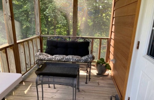 Hector Appartement | Studio Park Model Cabin in the Heart of Wine Country