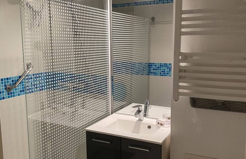 Albiez-le-Vieux Appartement | Studio pour 4 aux pieds des pistes en Savoie, résidence très calme