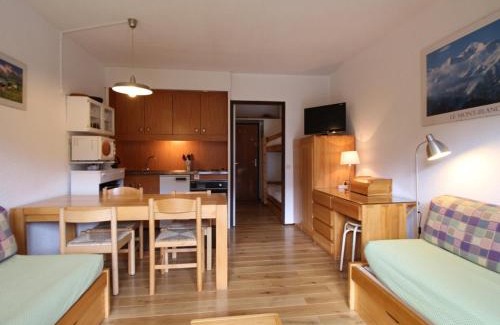 Flaine Appartement | Studio pour 5 personnes avec balcon, proche des pistes et commerces - Résidence Andromède, Flaine Forêt - FR-1-687-93