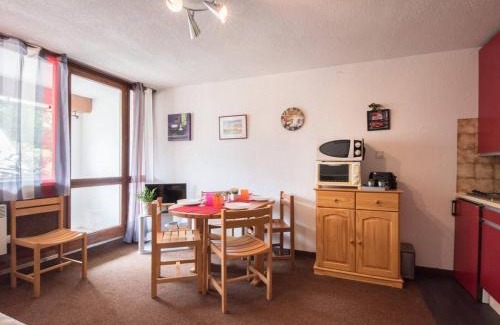 Saint-Lary-Soulan Appartement | Studio pratique pour 4 pers, parking privé, proche centre, téléphérique et navette gratuite - FR-1-296-140