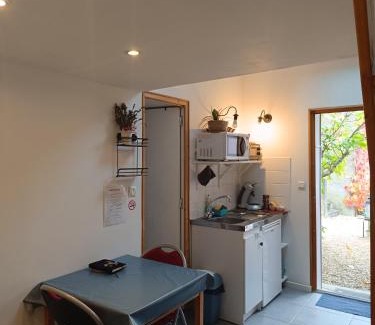 Guillerval Appartement | Studio privé à la campagne