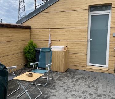 Vesoul Maison | Studio privée Vesoul -Wifi,TV,Clim,Parking gratuit