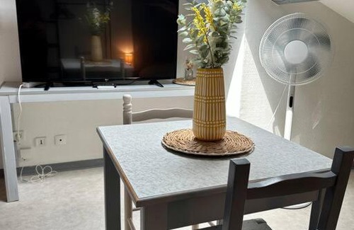 Bourg-en-Bresse Appartement | Studio proche Gare