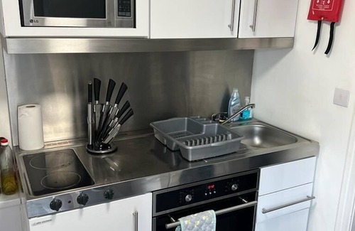Chorley Appartement | Studio indépendant avec cour arrière privée