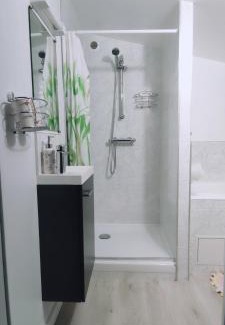 Mauges-sur-Loire Appartement | Studio Propre et Cosy