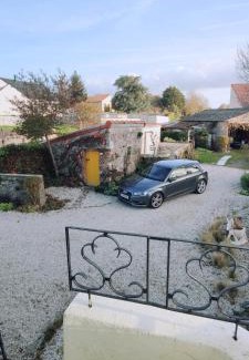 Mauges-sur-Loire Appartement | Studio Propre et Cosy