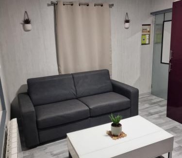 Betheniville Appartement | Studio Quai 1 Voie A parking gratuit