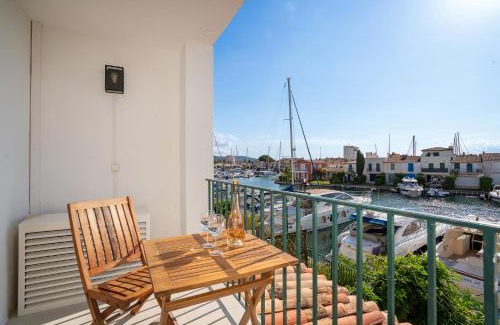 Port Grimaud Appartement | Studio rénové avec vue mer
