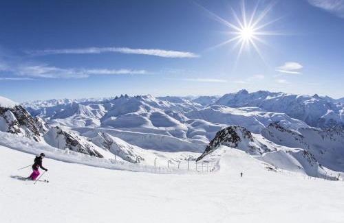 Montgenevre Appartement | Studio rénové sur les pistes, 4 pers, Balcon Sud - FR-1-445-74