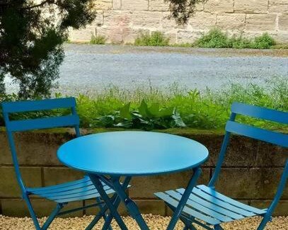 Doue-la-Fontaine Appartement | Studio RdC parking privé gratuit
