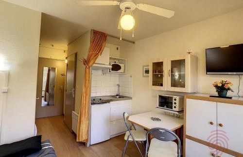Lamalou-les-Bains Appartement | Studio RDC proche centre et thermes avec Wifi - FR-1-451-76