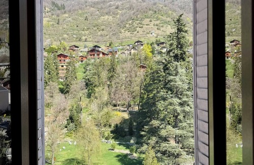 Brides-les-Bains Appartement | Studio rental with closed kitchen near spa center