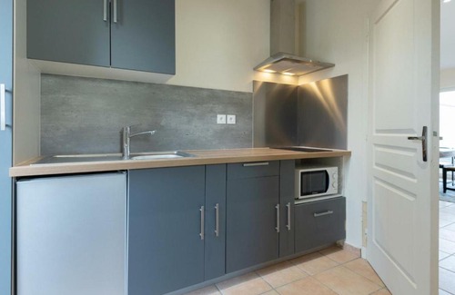 Savigneux Appartement | Studio Savigneux, 1 pièce, 2 personnes - FR-1-496-218