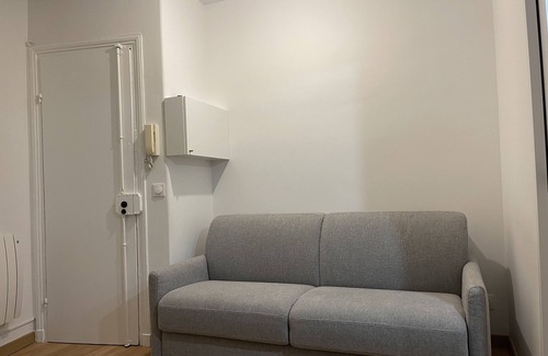 12th Arrondissement Appartement | Studio (Chambre indépendante) refait à neuf