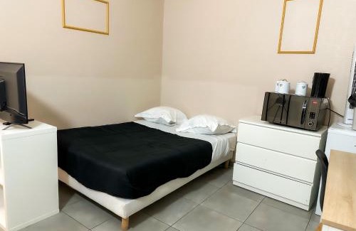 Meaux Appartement | Studio SN4 - Centre-Ville Meaux - Proche Disneyland